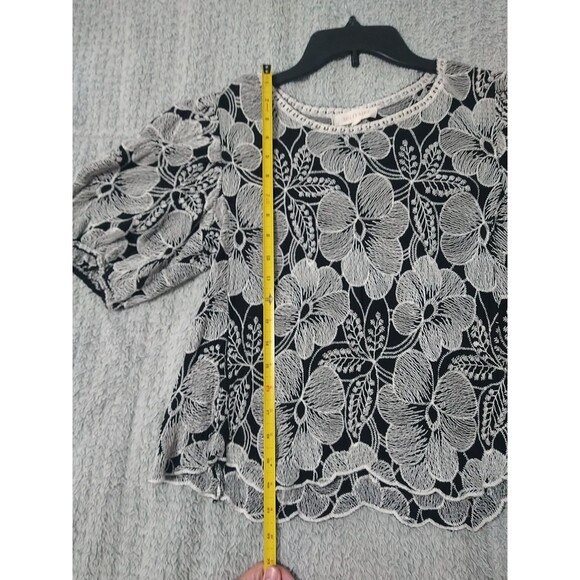 Solitaire Puff Sleeve Anthropologie Embroidered Top Medium - Picture 8 of 10